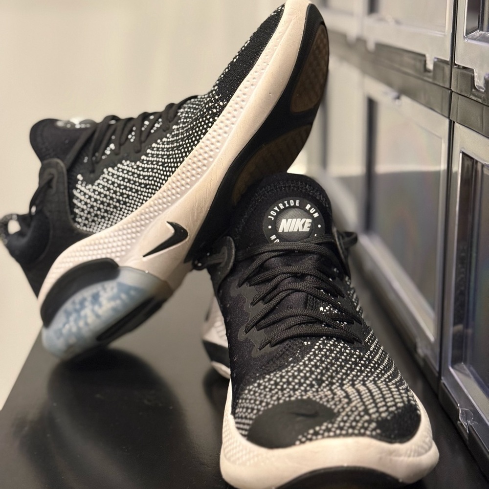 Nike Flyknit Joyride Run